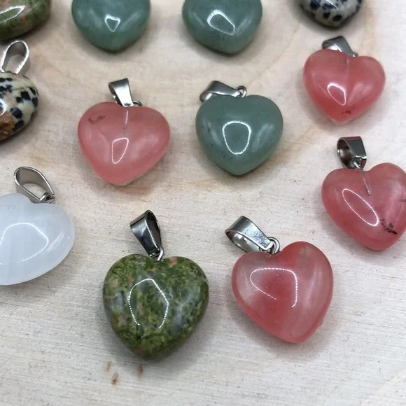 Bundle lot 13 stone gemstone heart pendants or charms boho romantic colorful - Picture 3 of 8